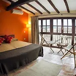 Lo Raconet De La Placa Lägenhetshotell 3*