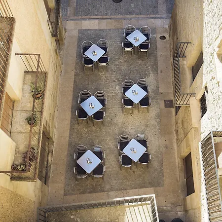 Lo Raconet De La Placa 3*