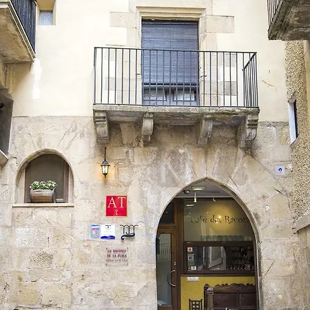 Lo Raconet De La Plaça 3*