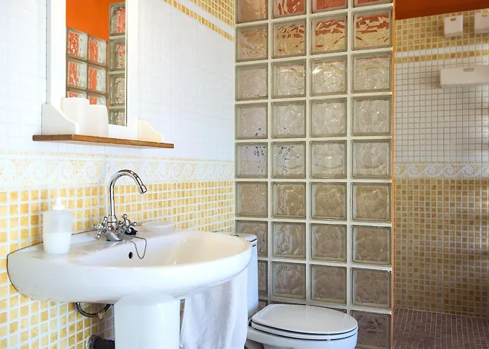 Lo Raconet De La Placa Apartahotel