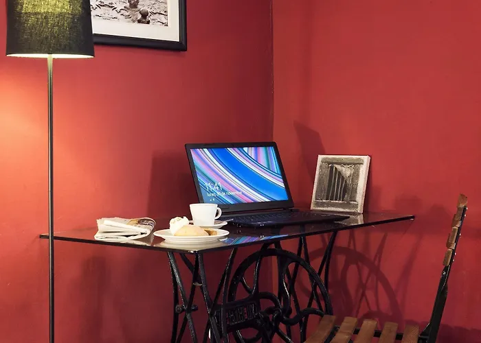 Lo Raconet De La Placa Lägenhetshotell 3*