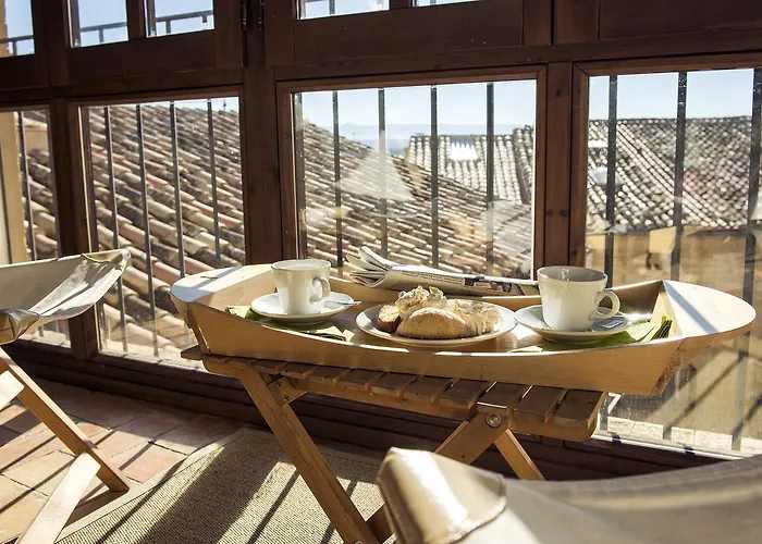 Lo Raconet De La Placa Lägenhetshotell 3*